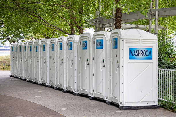 Best Porta potty rental near me  in Kidron, OH